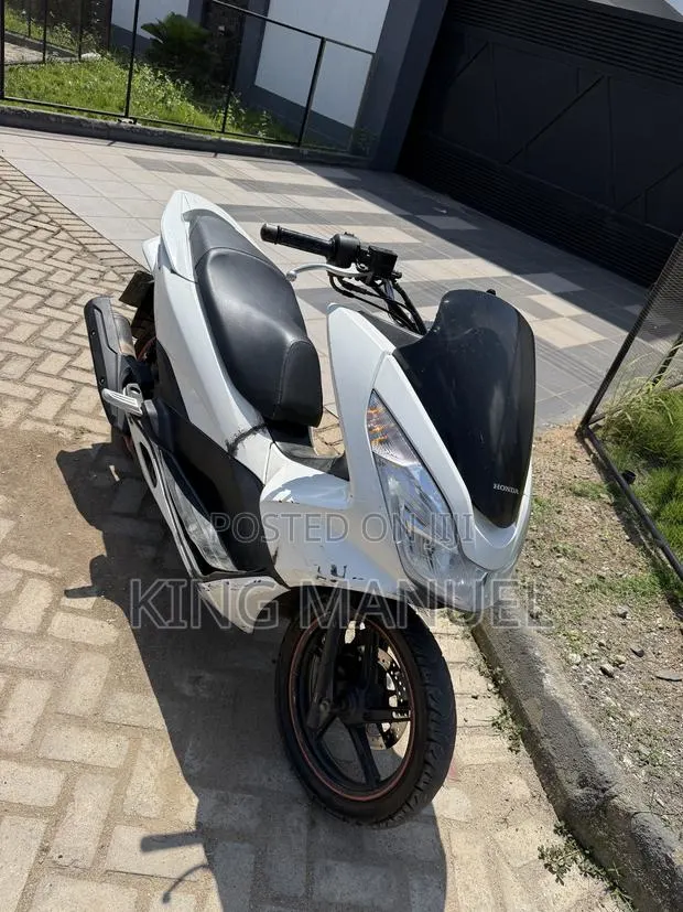 Honda 2020 White · Photo 1