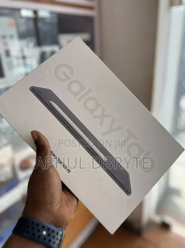 New Samsung Galaxy Tab S10 FE 256 GB Gray · Photo 1