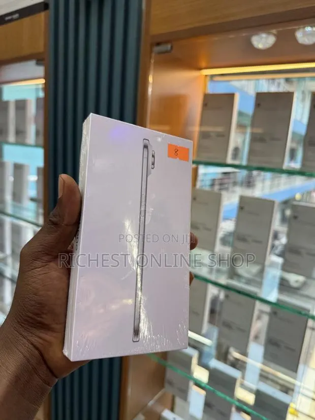 New Apple iPhone Air 256 GB · Photo 1