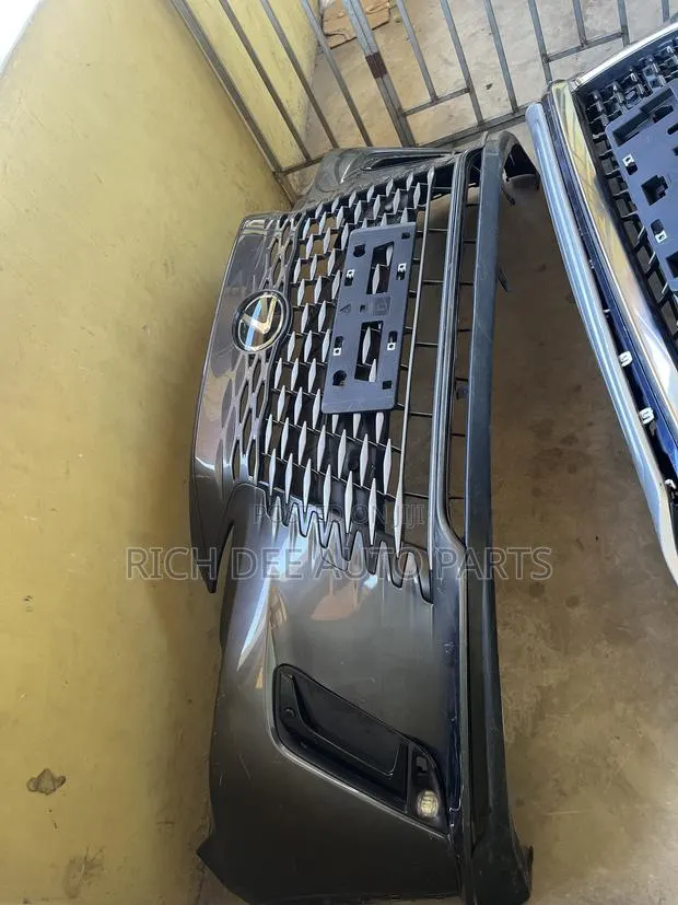 Lexus RX350 2023, 2024, 2025 Front Bumper Complete · Photo 1