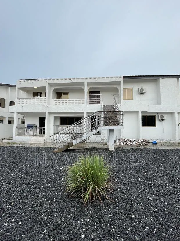 Furnished 6bdrm Apartment in Malik Estate for rent · Photo 1