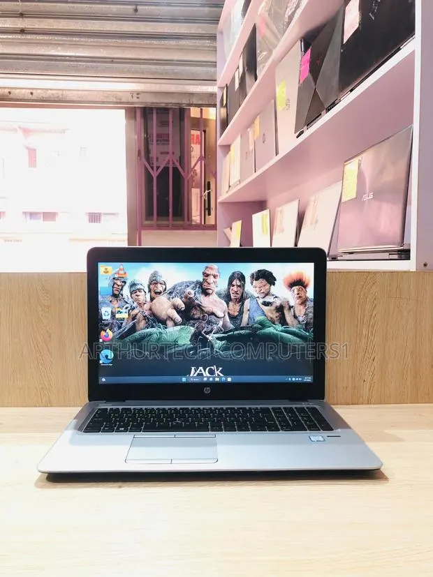 Laptop HP EliteBook 850 G3 8GB Intel Core I5 SSD 256GB · Photo 1