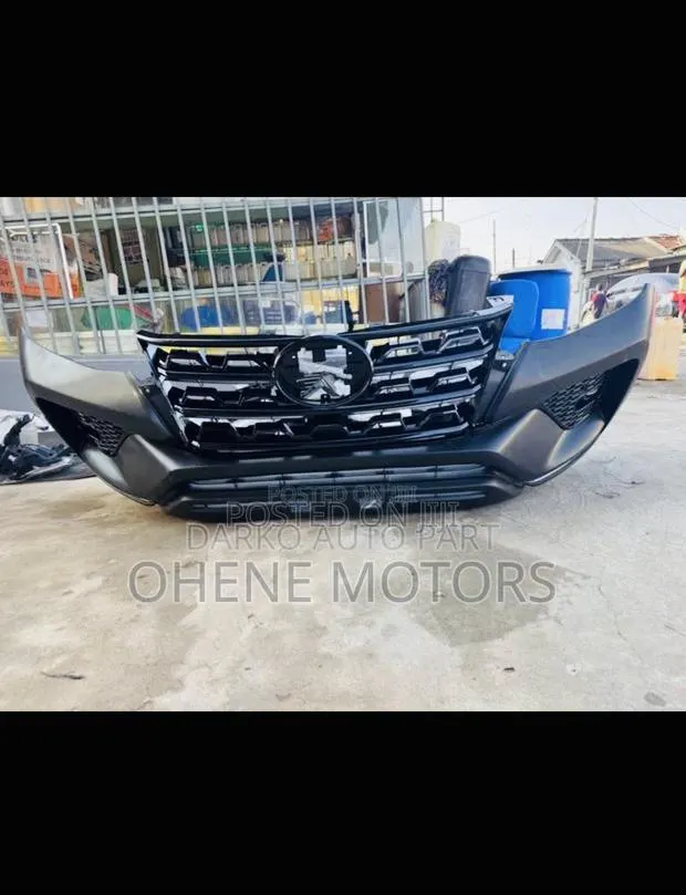 Toyota Fortuner 2021-2023 Front Bumper Complete Available · Photo 1