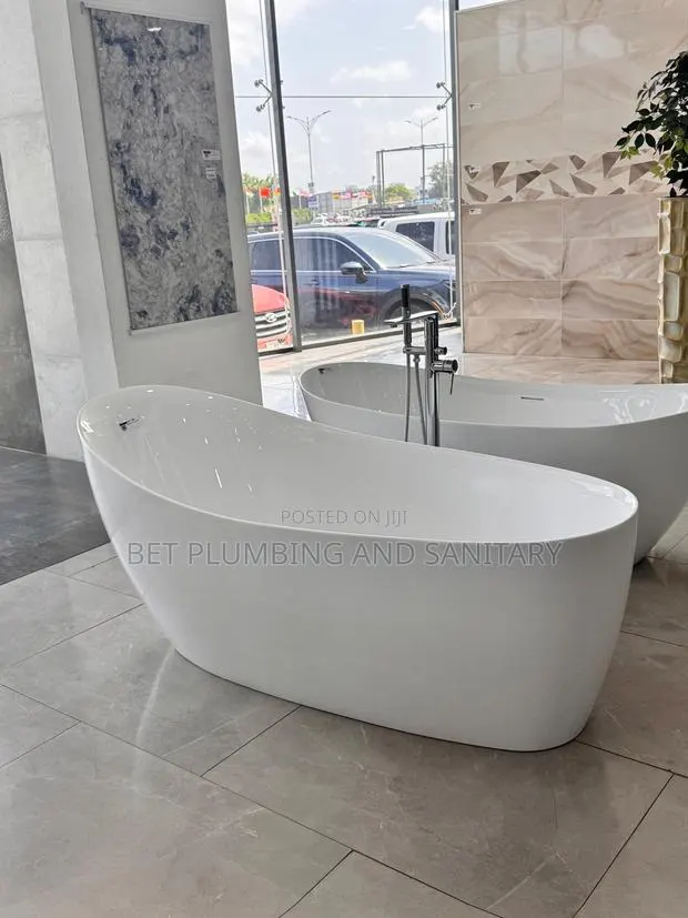 Jacuzzi Bathtub and Tap Complete_standing Bathtub_jacuzzi · Photo 1