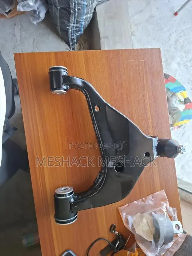 Land Cruiser Prado Lower Arm · Photo 1