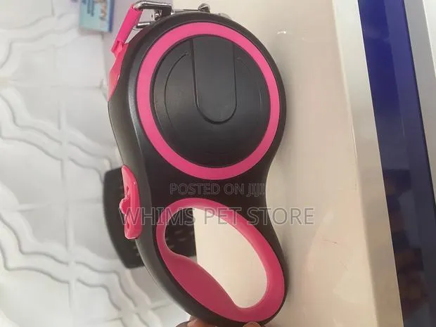Dog Retractable Leash · Photo 1