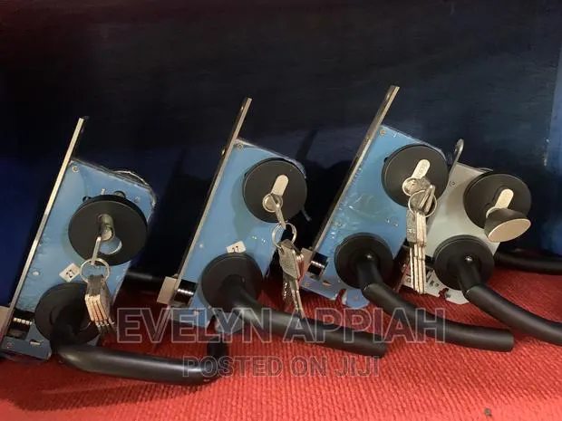 Separate Lock (Black) · Photo 3