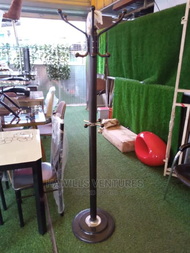 Cloth Coat Hanger · Photo 1