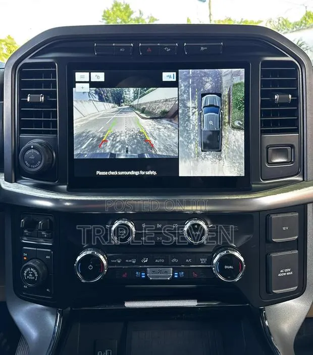 Ford F-150 LARIAT 2022 White · Photo 1