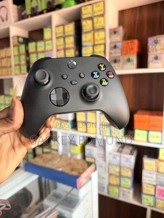 Original Xbox Series Controller · Photo 1