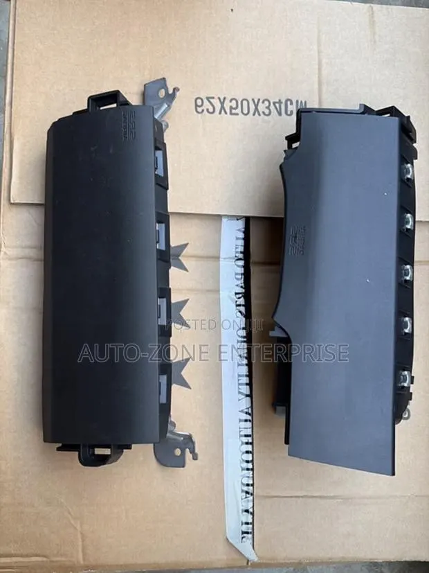 Honda HRV 2023 2024 2025 2026 Knee Airbag Pair · Photo 1