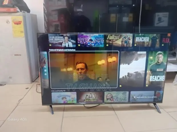 TCL 43” Google Tv — Bluetooth/Wi-Fi Smart Tv43 TCL · Photo 1