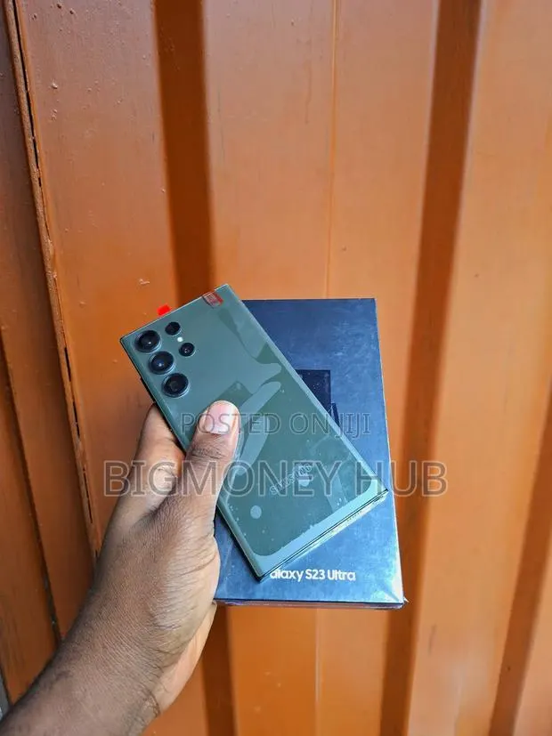 New Samsung Galaxy S23 Ultra 256 GB Green · Photo 1