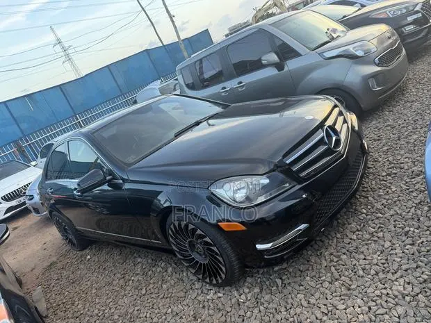Mercedes-Benz C300 Sport 4Matic Sedan AWD (3.5L 6cyl 7A) 2014 Black · Photo 1