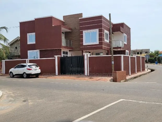 4bdrm Duplex in Suadom Properties, Baatsona Total for rent · Photo 1