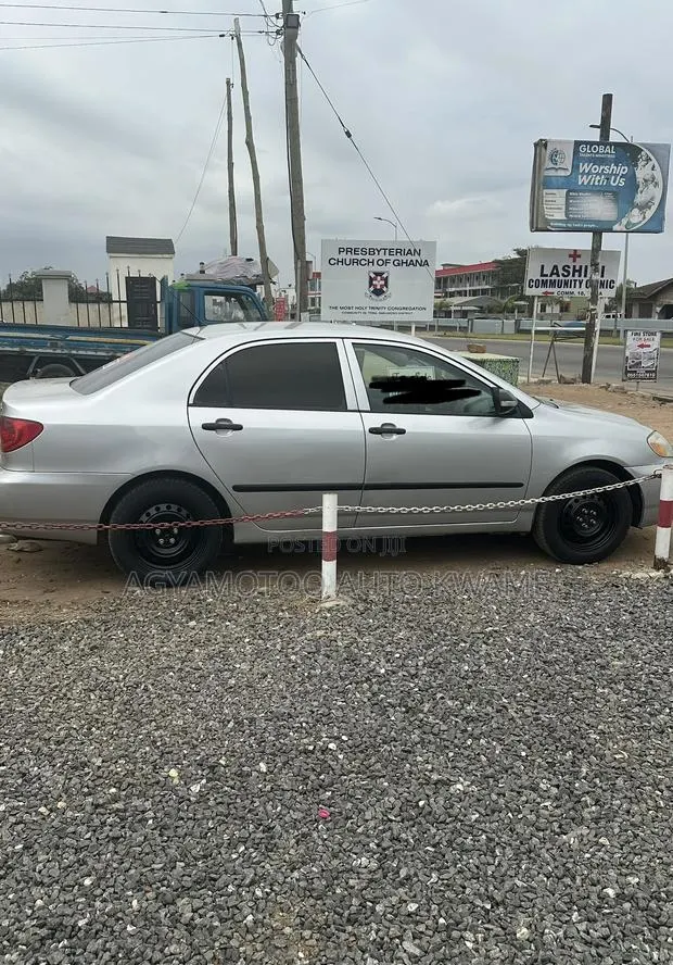 Toyota Corolla 1.8 2008 Silver · Photo 1