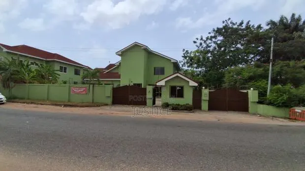 4bdrm House in Cantonments, DVLA Area for rent · Photo 1