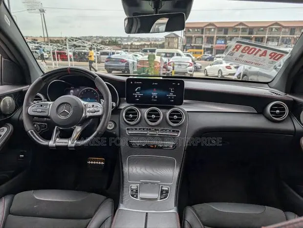Mercedes-Benz C43 2023 Black · Photo 1