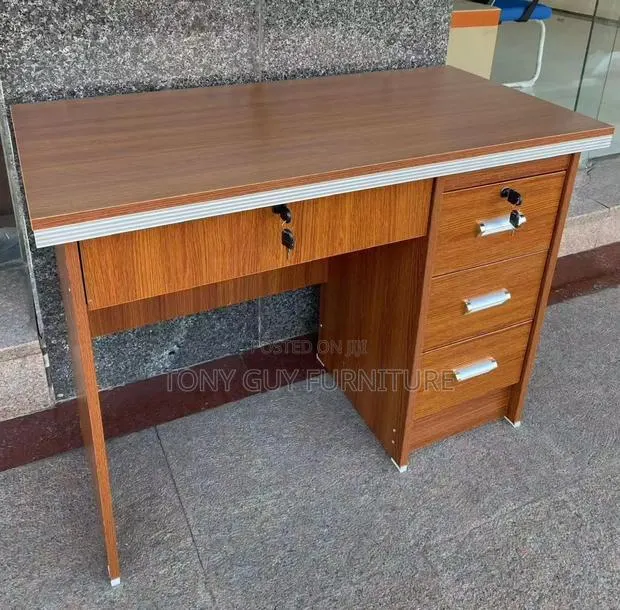 Brown 1m Table · Photo 1