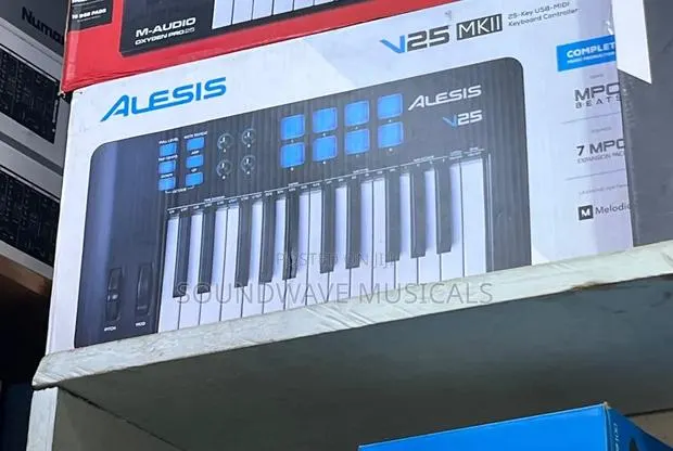 Alexis V25 Mkii Studio Keyboard · Photo 1