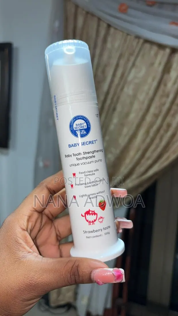 Baby Secret Strawberry Toothpaste · Photo 1