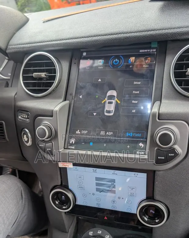 Land Rover 2012 Tesla · Photo 1