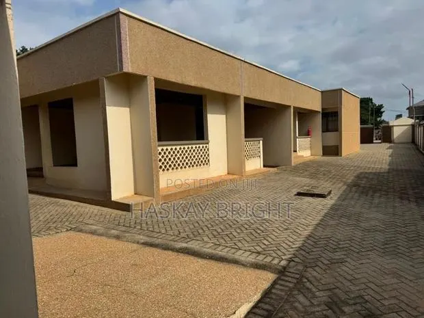 4bdrm House in Achimota for rent · Photo 1