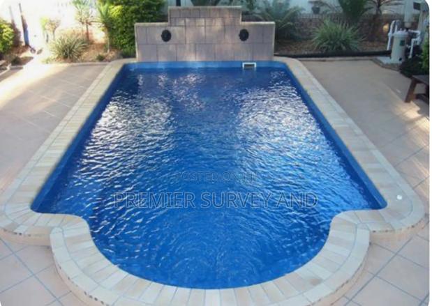 Top-Notch Swimming Pool Construction · Photo 2