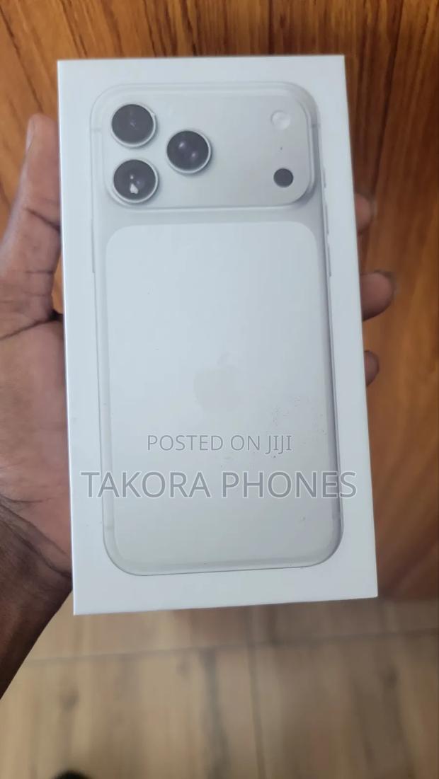 New Apple iPhone XR 128 GB Silver · Photo 2