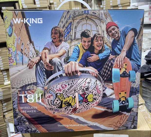 Original W-king T8ii Portable Loud Bluetooth Speaker(2nd Generation) · Photo 3