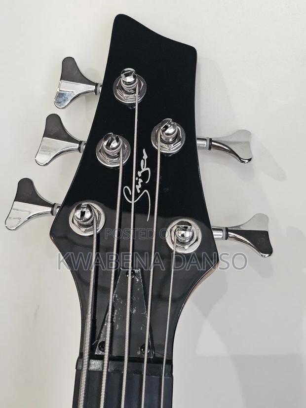 Smiger G-B3-5-Bk 5 Strings Passive Bass Guitar · Photo 2
