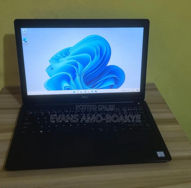Laptop Dell Latitude 3550 8GB Intel Core i5 SSD 256GB · Photo 2