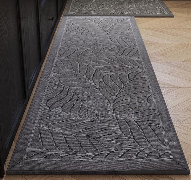 2 In 1 Quality Anti Slip Kitchen Mat · Photo 1