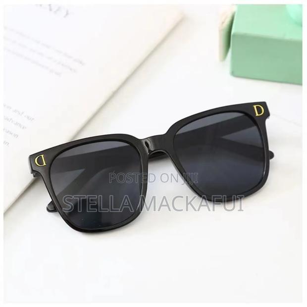 Unisex Sunglasses For Children · Photo 3