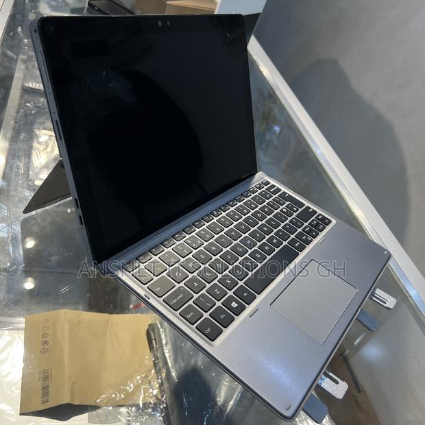 New Laptop Dell Latitude 7200 2-in-1 8GB Intel Core I5 SSD 256GB · Photo 1