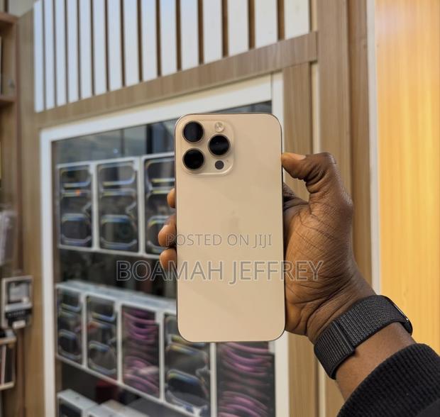 Apple iPhone 16 Pro Max 256 GB Gold