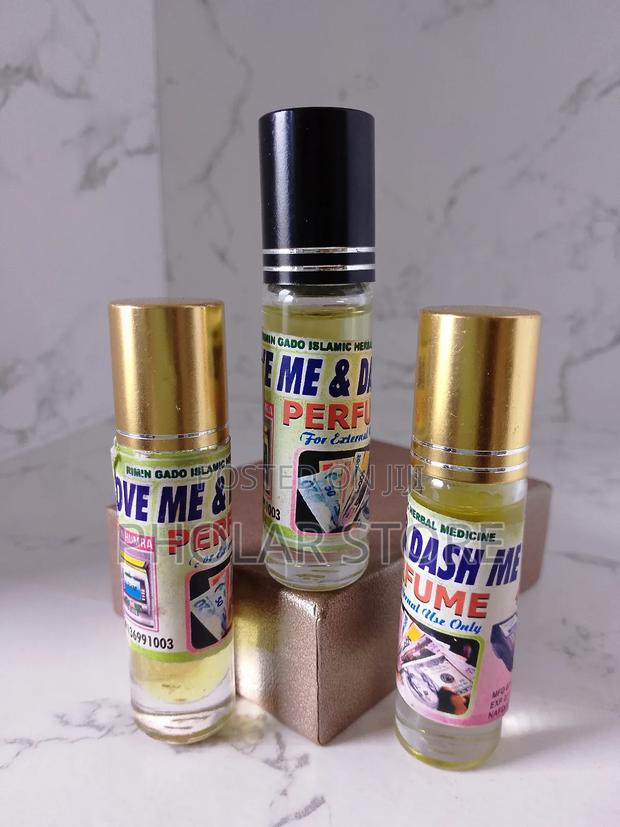 Love Me and Dash Me Perfume Oil · Photo 2