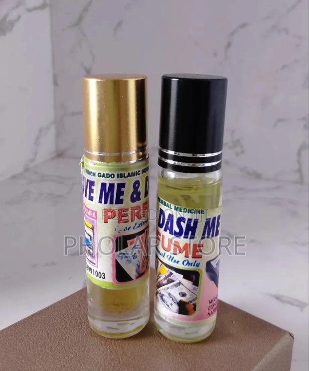 Love Me and Dash Me Perfume Oil · Photo 1