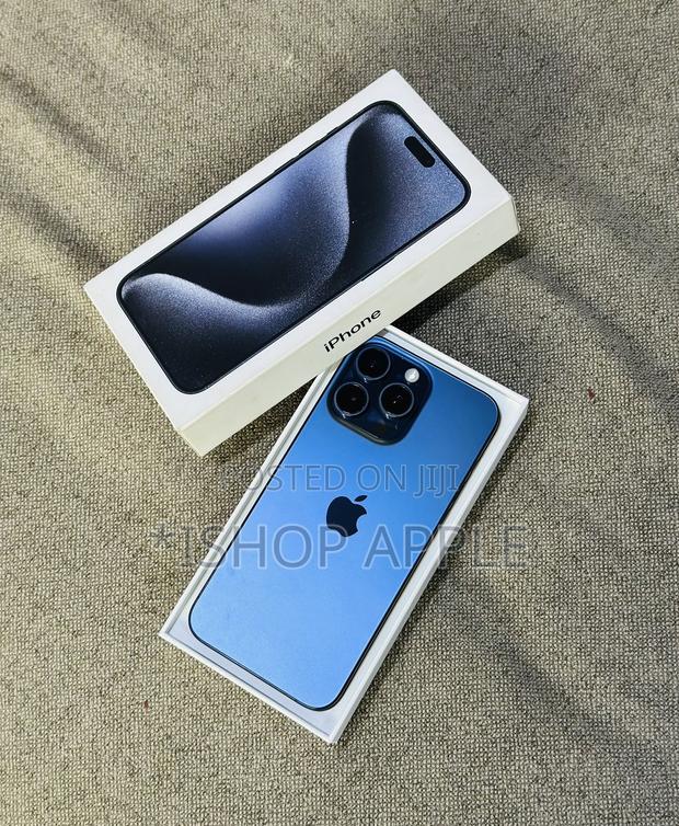 Apple iPhone 15 Pro Max 256 GB · Photo 2