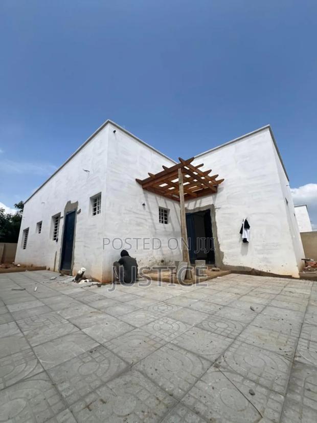 3bdrm House in Ayi Mensa, Oyarifa for sale · Photo 1