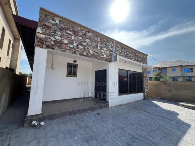 3bdrm House in Amrahia, Oyarifa for sale · Photo 1