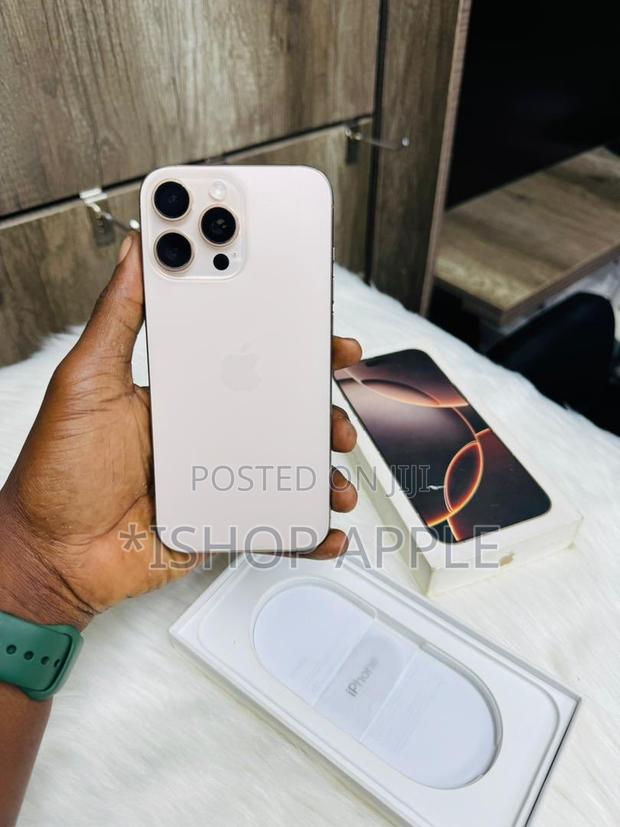 Apple iPhone 16 Pro Max 256 GB · Photo 2
