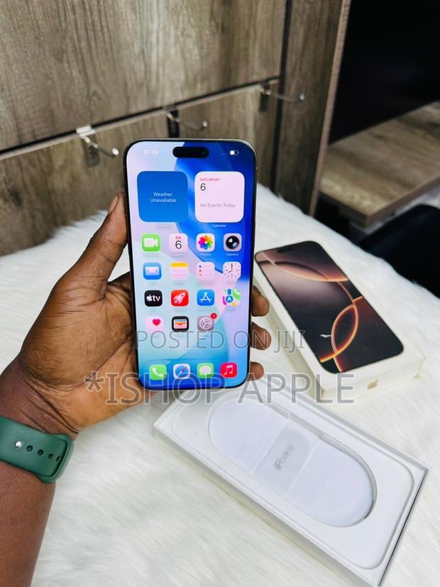 Apple iPhone 16 Pro Max 256 GB · Photo 1