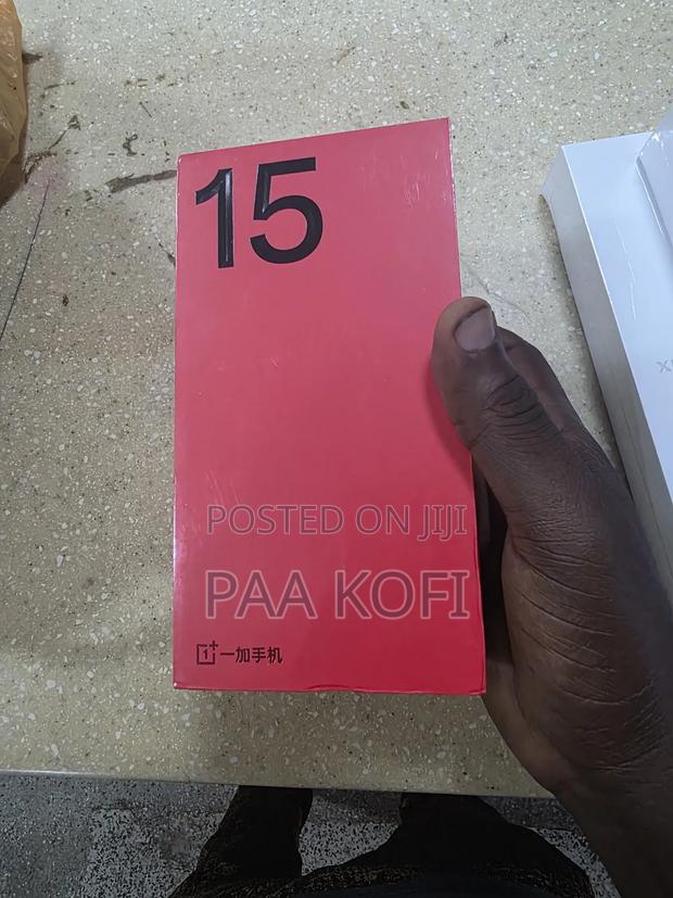 New OnePlus 15 256 GB Black · Photo 1