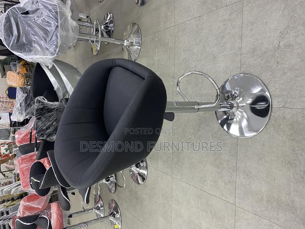Bar Stool - P12-2 · Photo 4