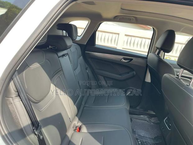 Rent Haval Jolion Pro · Photo 6