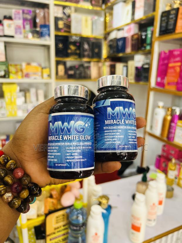 Miracle White Glow Capsule · Photo 1