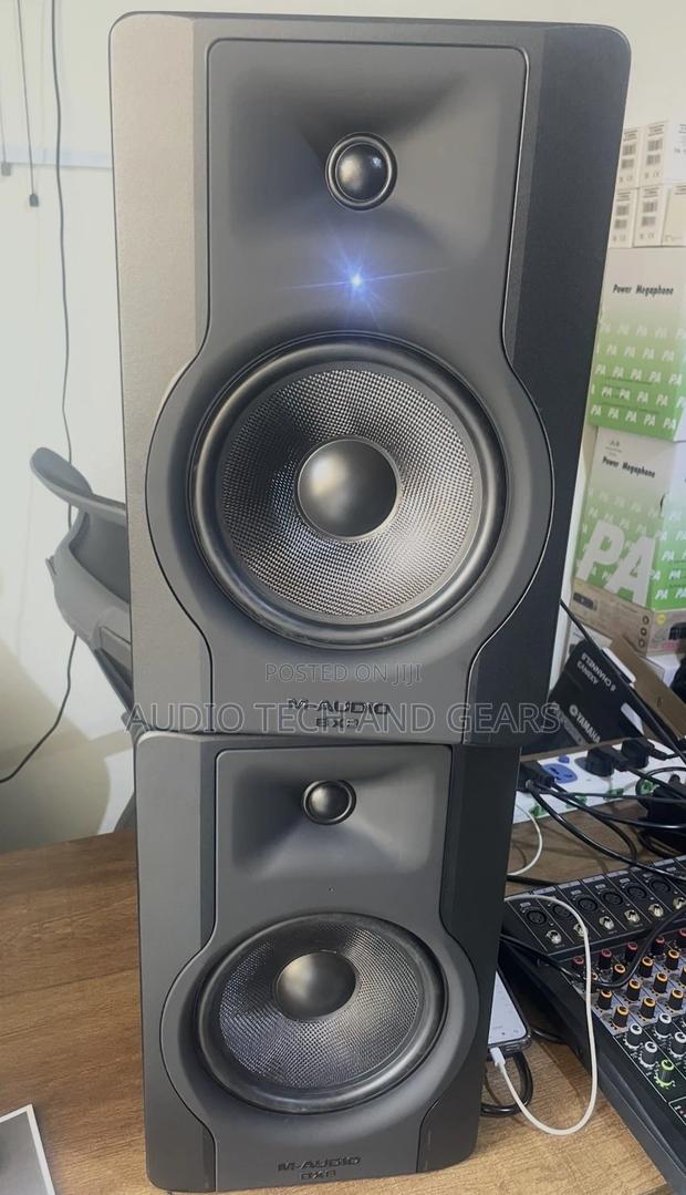 M-Audio Bx8 D3 Studio Monitors · Photo 1