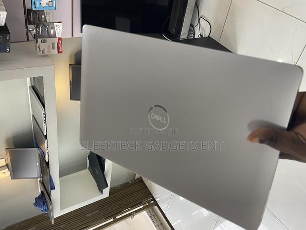 Laptop Dell Latitude 5511 16GB Intel Core i7 SSD 512GB · Photo 3
