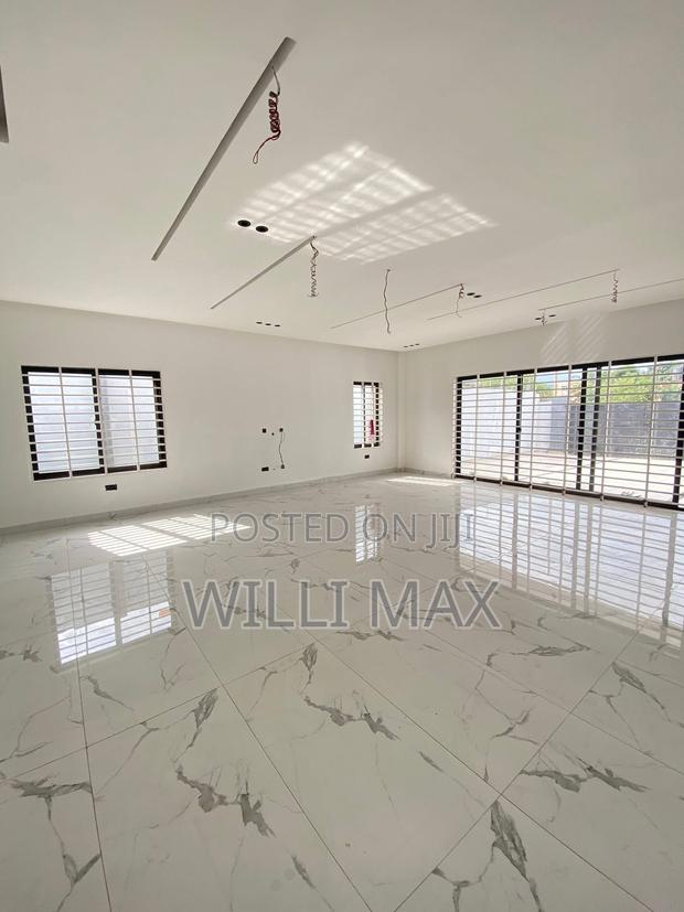 4bdrm Duplex in Ayimensah, Oyarifa Mall Area for sale · Photo 8
